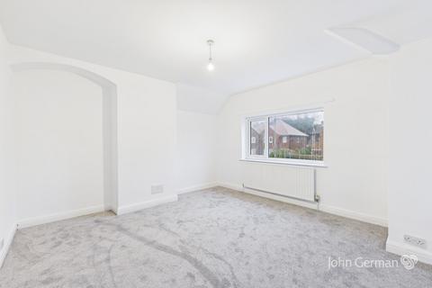 3 bedroom semi-detached house for sale, Devon Close, Stapenhill