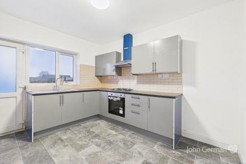 3 bedroom semi-detached house for sale, Devon Close, Stapenhill