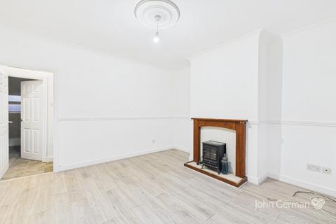3 bedroom semi-detached house for sale, Devon Close, Stapenhill
