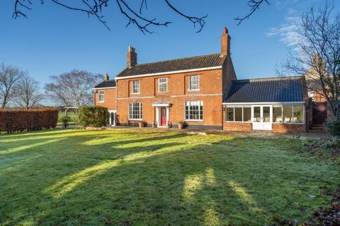 5 bedroom detached house for sale, Flixton Road, Bungay