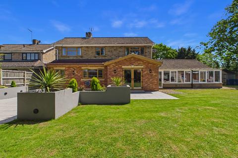 4 bedroom detached house for sale, Cotmer Road