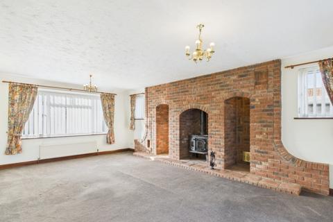 4 bedroom detached house for sale, Lowestoft Road, Worlingham, Beccles, Suffolk