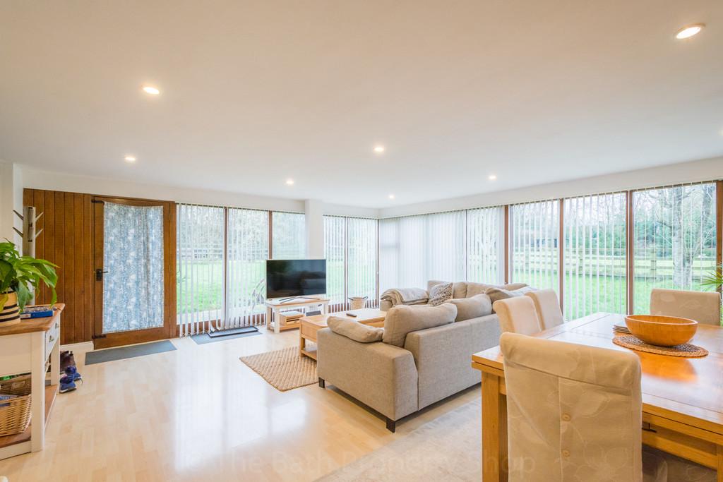 Close Farm Lodge -2
