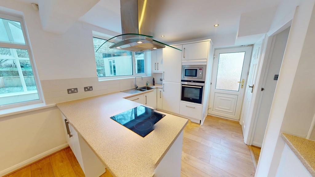 15-Priory-Close-01052026 123410