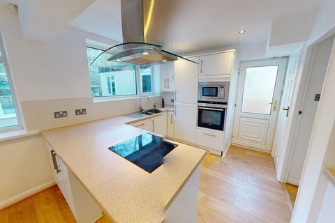 undefined, Priory Close, Bradford BD16