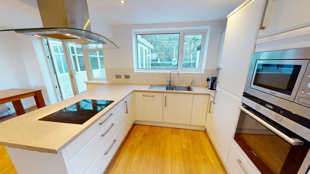 15-Priory-Close-01052026 123427