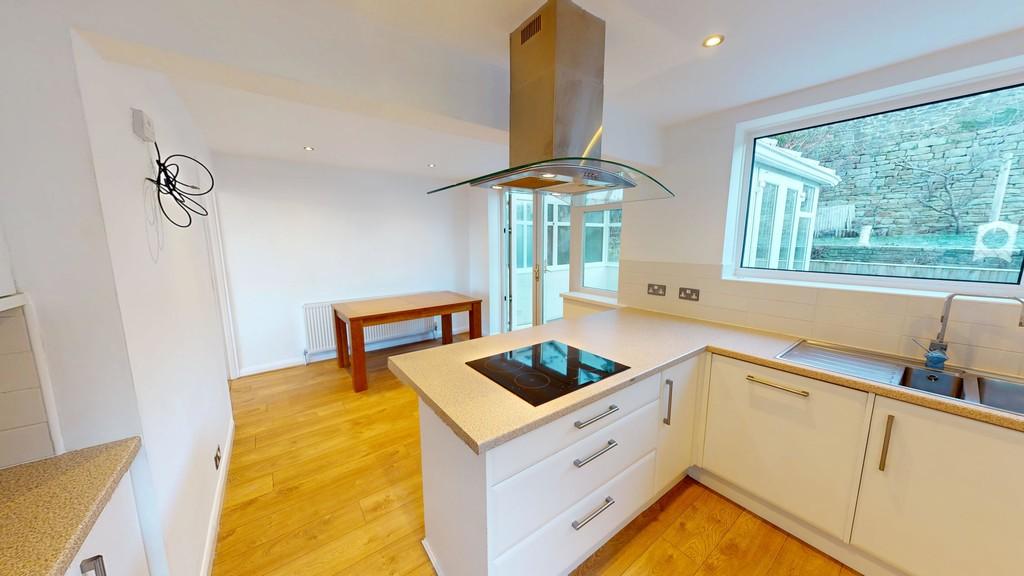 15-Priory-Close-01052026 123434