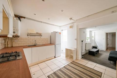 2 bedroom maisonette to rent, Albert Road, Silvertown, London, E16