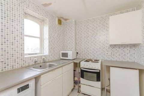 Studio to rent, Wheat Sheaf Close, Isle Of Dogs, London, E14