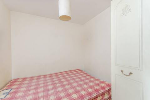 undefined, Wheat Sheaf Close, Isle Of Dogs, London, E14
