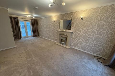 4 bedroom semi-detached house to rent, Newhaven Avenue, Leigh WN7