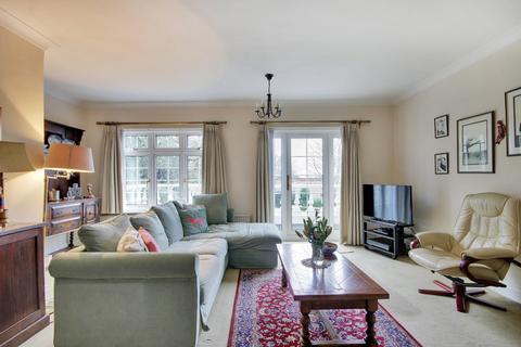 3 bedroom end of terrace house for sale, Carlton Crescent, Tunbridge Wells TN1