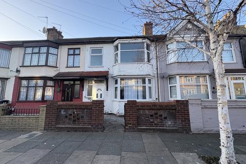 3 bedroom terraced house for sale, Granville Avenue, London N9