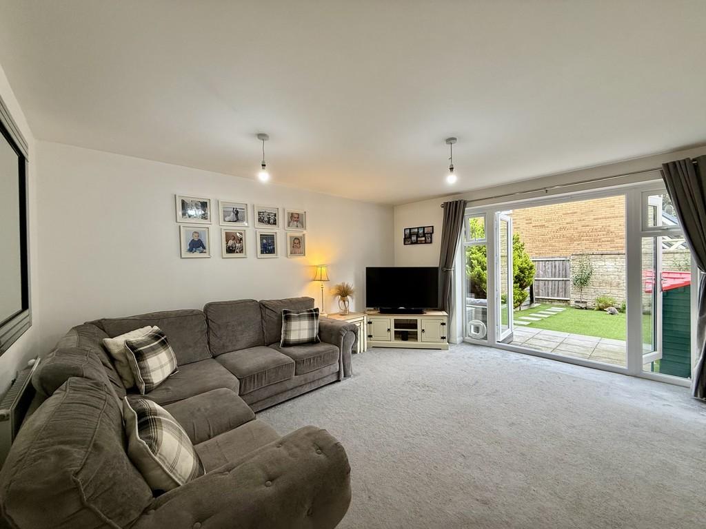 Sitting/Dining Room