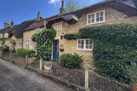 3 bedroom cottage for sale, Church Lane, Waltham On The Wolds