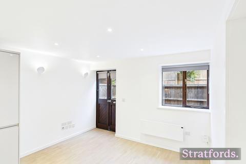 undefined, Newport Road, Woolstone, MK15