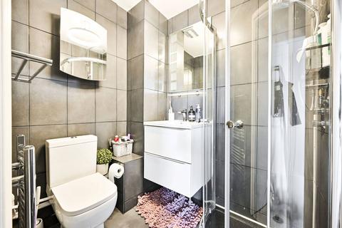 1 bedroom flat to rent, Barons Court Road, Barons Court, London, W14