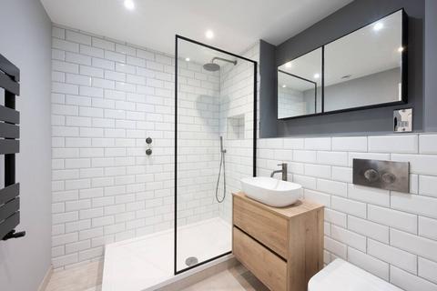 2 bedroom flat to rent, Arterberry Road, Wimbledon, London, SW20