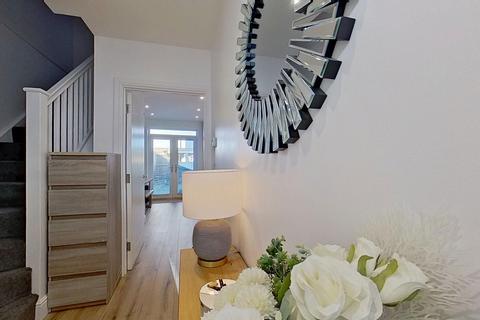 4 bedroom semi-detached house for sale, Kiln Close, Deal CT14