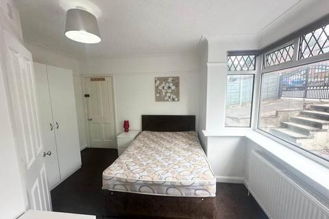 1 bedroom in a house share to rent, Burley Road (Room 1), West Yorkshire LS4