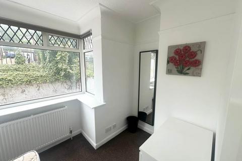 1 bedroom in a house share to rent, Burley Road (Room 1), West Yorkshire LS4