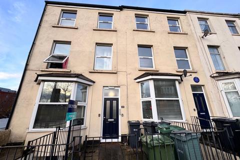 Studio to rent, Heavitree Road, Exeter, EX1