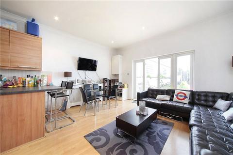 2 bedroom flat to rent, Ravenswood Road, London