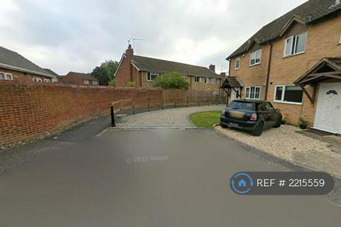 1 bedroom in a house share to rent, Gatcombe Close, Calcot, Reading, RG31