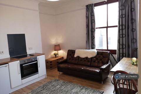 2 bedroom flat to rent, Portland Street, King's Lynn, PE30