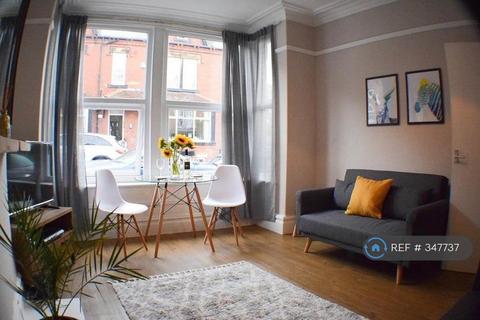 1 bedroom in a house share to rent, Winston Gardens, Leeds, LS6