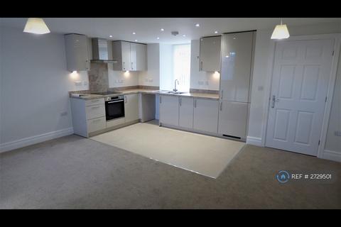 1 bedroom flat to rent, Livingstone Place, St. Asaph, LL17