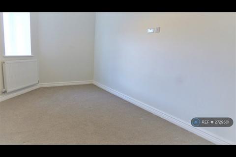 1 bedroom flat to rent, Livingstone Place, St. Asaph, LL17