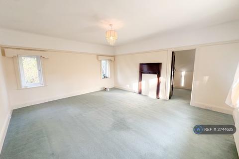 4 bedroom flat to rent, East Avenue, Bournemouth, BH3