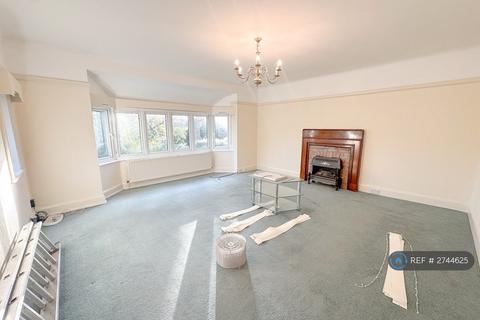 4 bedroom flat to rent, East Avenue, Bournemouth, BH3