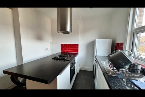 1 bedroom flat to rent, Holberton Gardens, London, NW10