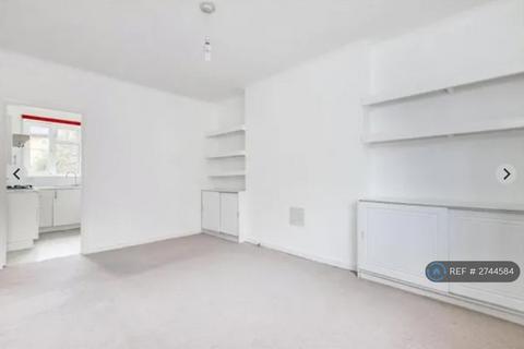 3 bedroom flat to rent, Charcroft Court, London, W14