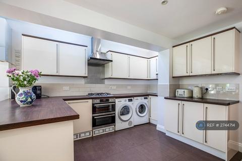 undefined, Harberson Road, London, SW12