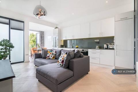 2 bedroom flat to rent, Putney High Street, London, SW15