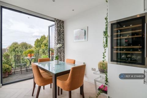 2 bedroom flat to rent, Putney High Street, London, SW15