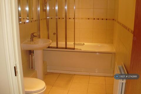 1 bedroom flat to rent, Hexham Gardens, Northolt, UB5