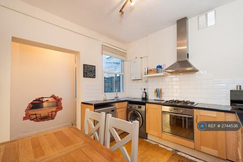 1 bedroom flat to rent, Charlton Road, London, SE3