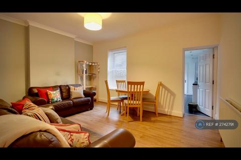 4 bedroom terraced house to rent, Victoria Park, Fishponds, Bristol, BS16