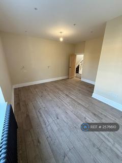 4 bedroom semi-detached house to rent, Stuart Crescent, London, N22
