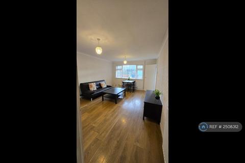 2 bedroom semi-detached house to rent, Blackhall Road, Cambridge, CB4
