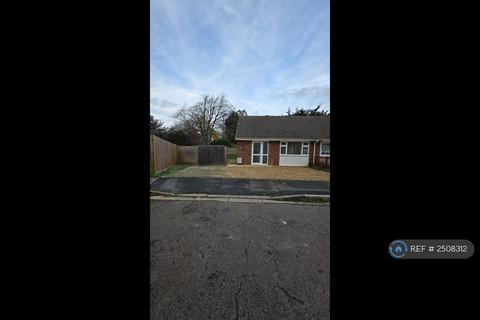 2 bedroom semi-detached house to rent, Blackhall Road, Cambridge, CB4
