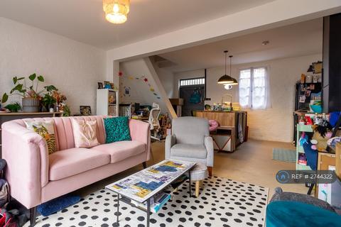 undefined, Florist Mews, London, SE6