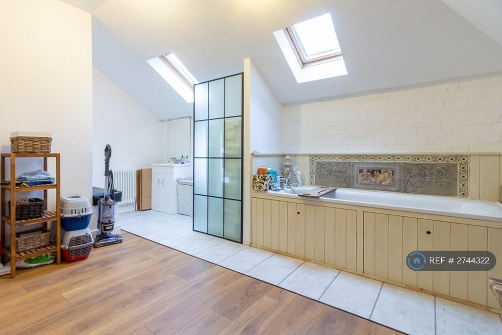 Ensuite Room