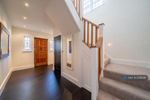 5 bedroom detached house to rent, Copse Hill, London, SW20