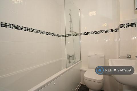 1 bedroom flat to rent, Penlee House, Woking, GU22