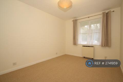 1 bedroom flat to rent, Penlee House, Woking, GU22